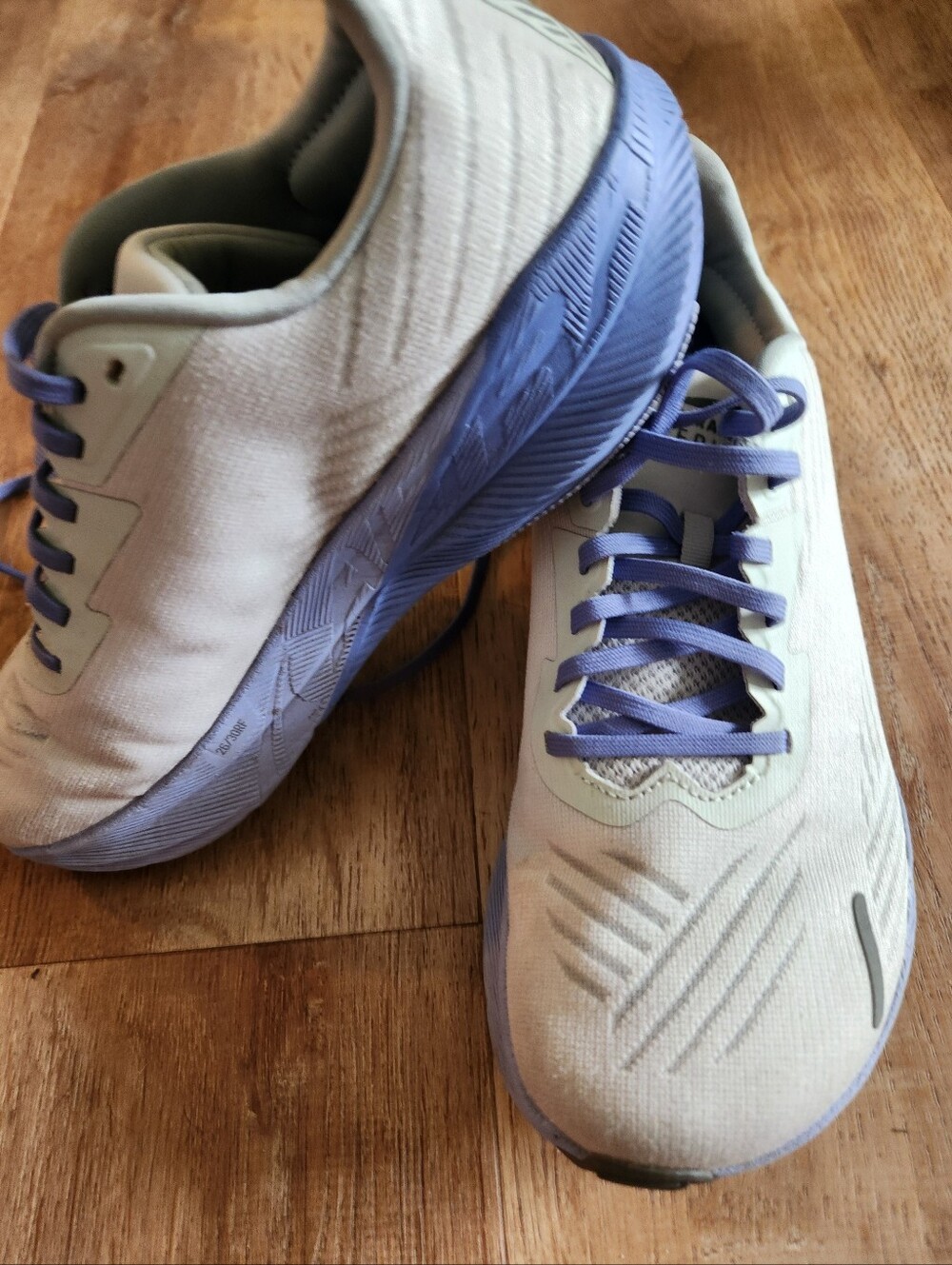 ALTRA Fwd Experience Lavendar And Grey Running Shoes. Size 8 - Picture 2 of 13